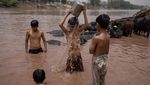 Warga Pakistan Serbu Kanal Chenab, di Tengah Gelombang Panas Ekstrem