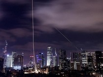 42 WNI Terdampar di Tel Aviv, Apa Dampak Konflik Iran-Israel Bagi RI?