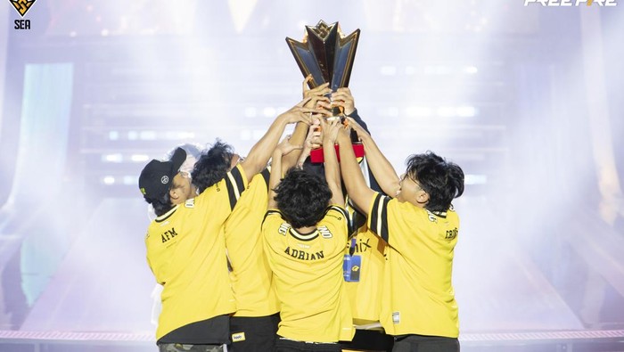Tim Free Fire asal Indonesia, Onic, berhasil meraih gelar juara FFWS SEA 2025 Spring. Hasil ini sekaligus mengakhiri dominasi tim-tim Thailand di turnamen esports Free Fire se-Asia Tenggara tersebut.