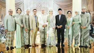 Foto: Beda Gaya Maia Estianty & Mulan Jameela di Pernikahan Al Ghazali-Alyssa