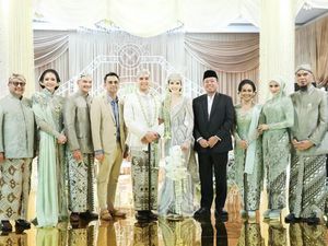 Foto: Beda Gaya Maia Estianty & Mulan Jameela di Pernikahan Al Ghazali-Alyssa