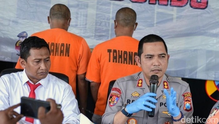 Dua maling motor yang sudah beraksi disejumlah lokasi di Situbondo bersenjata celurit dan ketapel.