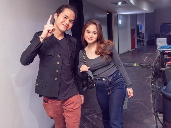 Dul dan Tissa Biani kembar?
