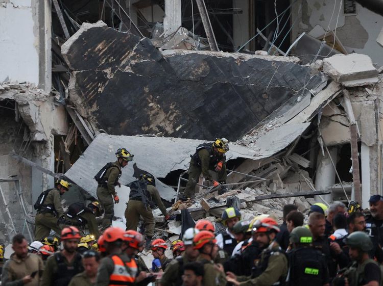 Gedung-gedung Israel Hancur Bak Gaza