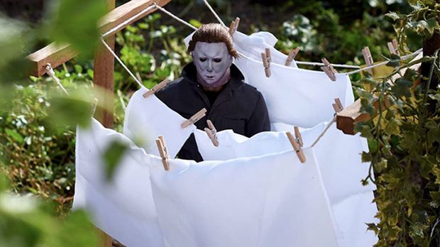 Halloween Cuplikan adegan dalam film Halloween (1978).