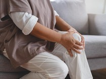 Apakah Nyeri Lutut Berkepanjangan Harus Dioperasi? Ini Kata Dokter