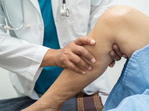 Operasi Lutut Lebih Presisi dengan TKR Robotik Mayapada Hospital Surabaya