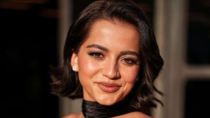 Isabela Merced berperan sebagai Kendra Saunders / Hawkgirl di film Superman dalam proyek James Gunn atau DC Universe (DCU). Foto: BAFTA via Getty Images/Scott Garfitt
