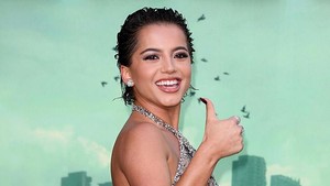 Hawkgirl adalah salah satu karakter DC yang paling rumit. Ada versi yang bilang dia alien dari planet Thanagar, ada juga yang bilang dia manusia yang terus-menerus bereinkarnasi. Kadang-kadang, dia bahkan keduanya. Foto: Getty Images/Joe Maher