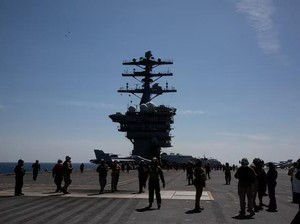 Kapal Induk AS Bergerak ke Timur Tengah saat Konflik Israel-Iran Memanas