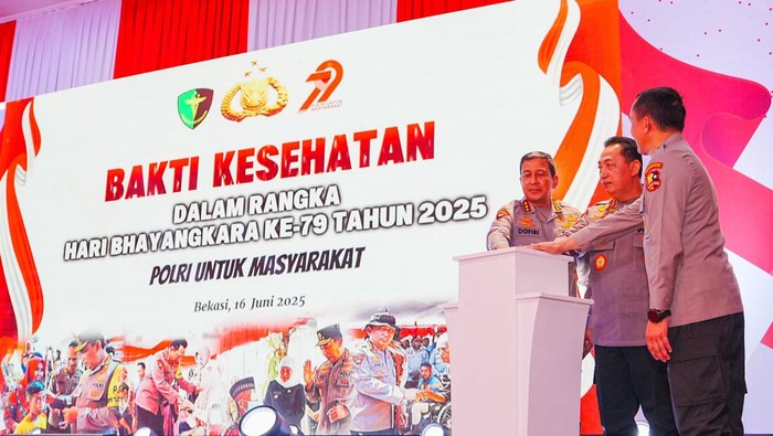 Kapolri Jenderal Listyo Sigit Prabowo hadiri puncak Bakti Kesehatan di Bekasi (dok.Polri)
