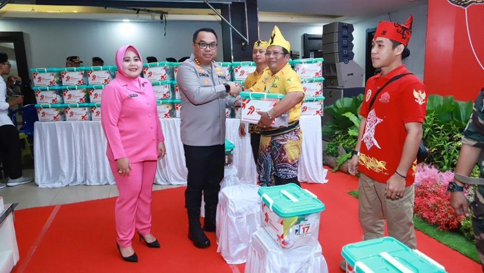 Kegiatan Bakti Sosial Polresta Banjarmasin. Foto: Humas Polresta Banjarmasin