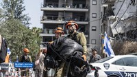 Israel memiliki 169.500 personel aktif, termasuk 126.000 personel angkatan darat, 9.500 personel angkatan laut, dan 34.000 personel angkatan udara. Israel memiliki pasukan cadangan sebanyak 465.000 personel. Israel mewajibkan wajib militer bagi sebagian besar pemuda dan pemudi di atas usia 18 tahun, dengan pengecualian tertentu. Mostafa Alkharouf/Anadolu via Getty Images