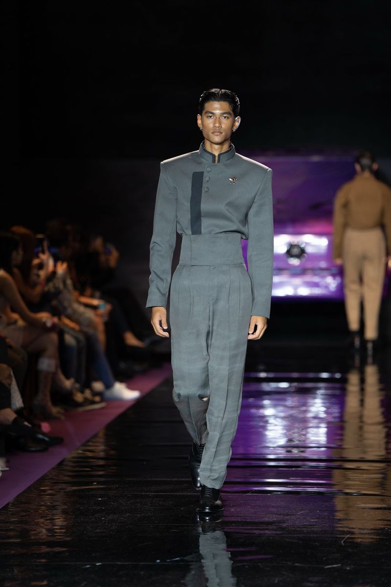 Koleksi Temma Prasetio Resort 2025 di Mercedes-Benz Fashion Week Kuala Lumpur 2025