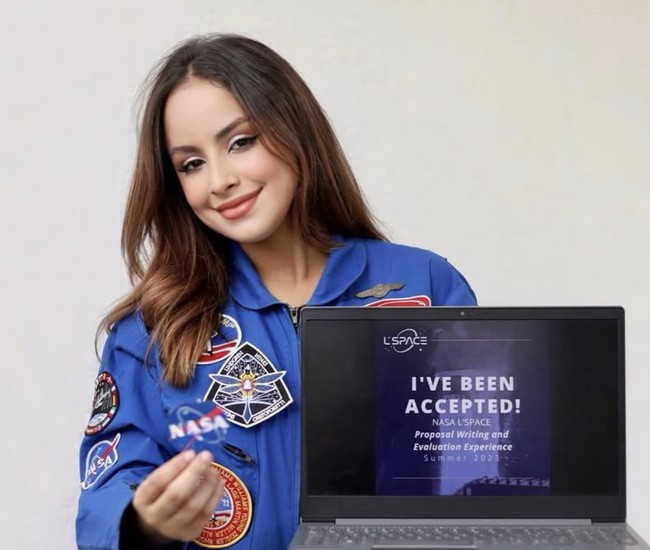 Sementara itu, situs resmi Titans Space sendiri tidak mencantumkan nama Peixoto sebagai bagian dari misi. Tim Laysa berdalih informasi di situs itu belum diperbarui dan menyebutkan bahwa ia memang telah diterima oleh perusahaan tersebut. Mendapat banyak kritik dan sorotan, Laysa akhirnya memberikan klarifikasi. Ia membantah pernah menyatakan bahwa dirinya dipilih oleh NASA. Foto: dok. Instagram @astrolaysa