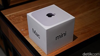 Mac Mini M4 mendarat di Indonesia sejak Januari 2025. Tak hanya chipnya makin mumpuni, tampilannya ikut diperbarui. Foto: Adi Fida Rahman/detikINET