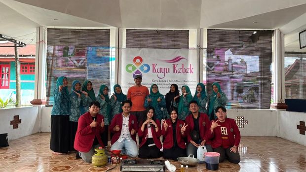 Mahasiswa UMM sulap minyak jelantah jadi lilin aromaterapi