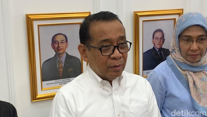 Menteri Koordinator Bidang Pembangunan Manusia dan Kebudayaan (Menko PMK) Pratikno (Taufiq S/detikcom)