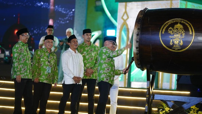 Pembukaan Musabaqah Tilawatil Qur’an dan Hadits (MTQH) ke-39 tingkat Provinsi Jawa Barat resmi dibuka di Soreang, Kabupaten Bandung, Minggu (15/6/2025) malam.