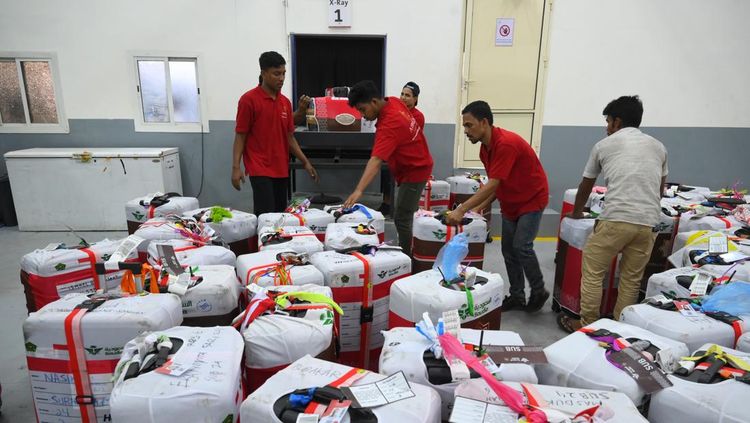 Pemeriksaan Ketat Koper Jamaah Haji di Makkah