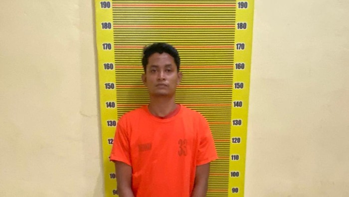 Polda Sumut melumpuhkan kurir sabu dengan timah panas karena melawan saat ditangkap.