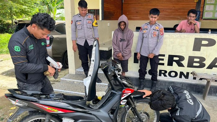 Polres Pohuwato mengamankan seorang pria yang menyembunyikan sabu dalam uang dan tutup galon.