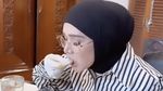 Potret Mulan Jameela Makan dan Rayakan Ultah Bareng Al Ghazali