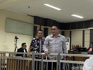 Paniknya Kabag Pengadaan Setda Semarang Saat Digeledah KPK hingga Sobek Dokumen