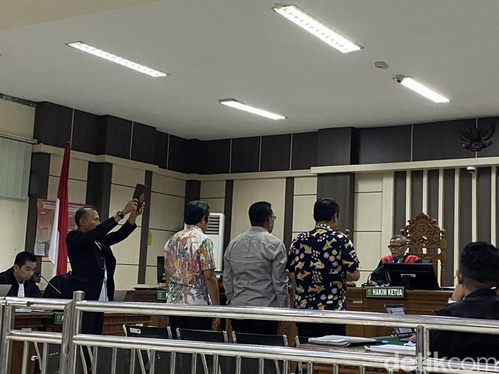 Sidang pemeriksaan saksi kasus dugaan korupsi Mantan Wali Kota Semarang, Hevearita Gunaryanti Rahayu dan suaminya, Alwin Basri, di Pengadilan Tipikor Semarang, Senin (16/6/2025).