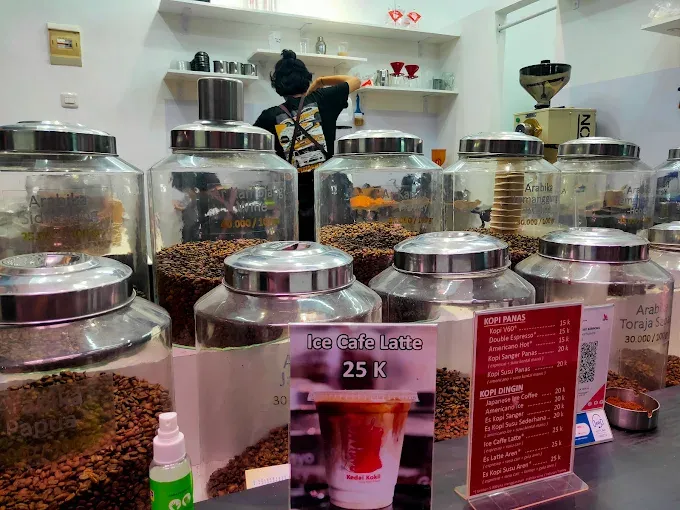 tempat ngopi di Pasar Modern BSD