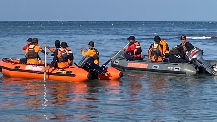 Tim SAR gabungan lakukan pencarian pemancing dilaporkan hilang di Kabupaten Bulukumba.