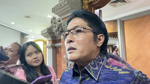 Wagub Bali, I Nyoman Giri Prasta, saat ditemui di kantor Gubernur Bali, Senin (16/6/2025). (Rizki Setyo/detikBali)