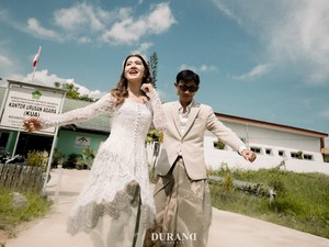 Yono Bakrie Cerita Alasan Nikahi Vini Caroline di KUA dan Gak Gelar Resepsi
