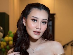 Tampilan Flawless Aaliyah Massaid Jadi Bridesmaid Resepsi Al Ghazali-Alyssa