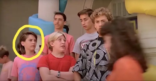 Penampilan para aktor Hollywood saat masih jadi figuran.