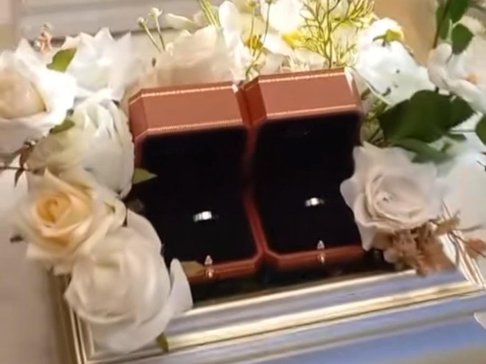 Seserahan Al Ghazali buat Alyssa Daguise.