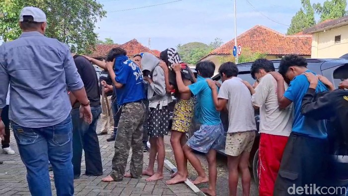 Anggota geng motor di Purwakarta ditangkap polisi.