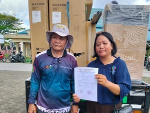 Gubernur Kalteng Beri Bantuan TV Interaktif hingga Starlink untuk Sekolah ABK