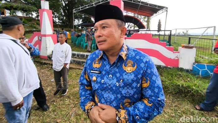 Bupati Kuningan Dian Rachmat Yanuar