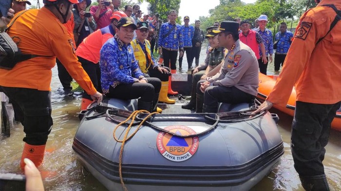 Bupati Sidoarjo Ahmad Subandi