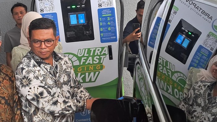 Gubernur Banten Andra Soni
