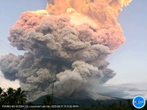Kondisi Terkini di Sekitar Gunung Lewotobi, Mensos Siapkan Bantuan