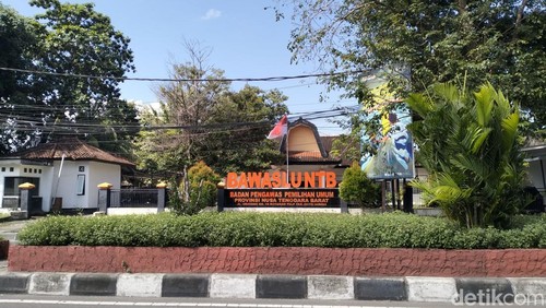 Kantor Bawaslu NTB di Mataram, Selasa (17/6/2025).