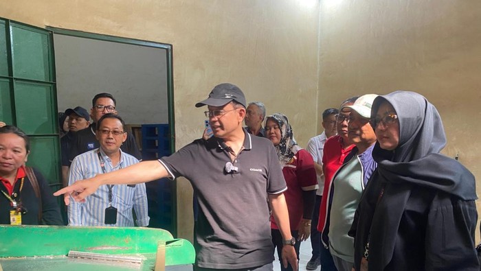 Karantina Palembang dan stakeholder mengecek langsung pabrik kopi di Lahat.