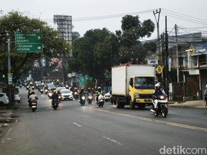 Cerita Kemacetan di Jalan AH Nasution dan Setopan Samsat Bandung