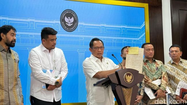 Mendagri Tito Karnavian di Konferensi Pers.