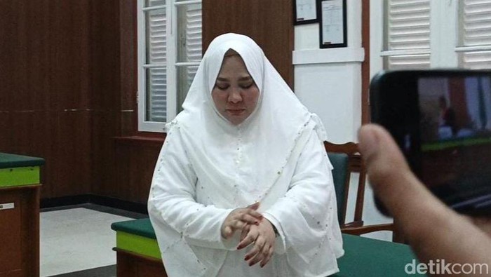 Pembelaan Mira Hayati Usai Dituntut 6 Tahun Bui di Kasus Skincare Merkuri