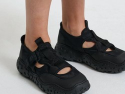 7 Model Terbaru Mary Jane Sneakers dari Salomon Hingga New Balance