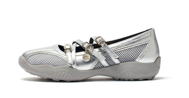 Model Mary Jane Sneakers Model Mary Jane Sneakers