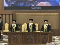 Profesor Madyan Dilantik Jadi Rektor Unair 2025-2030